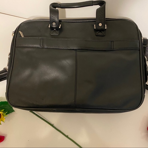 Kenneth Cole Reaction Black Leather Briefcase - Picture 6 of 7